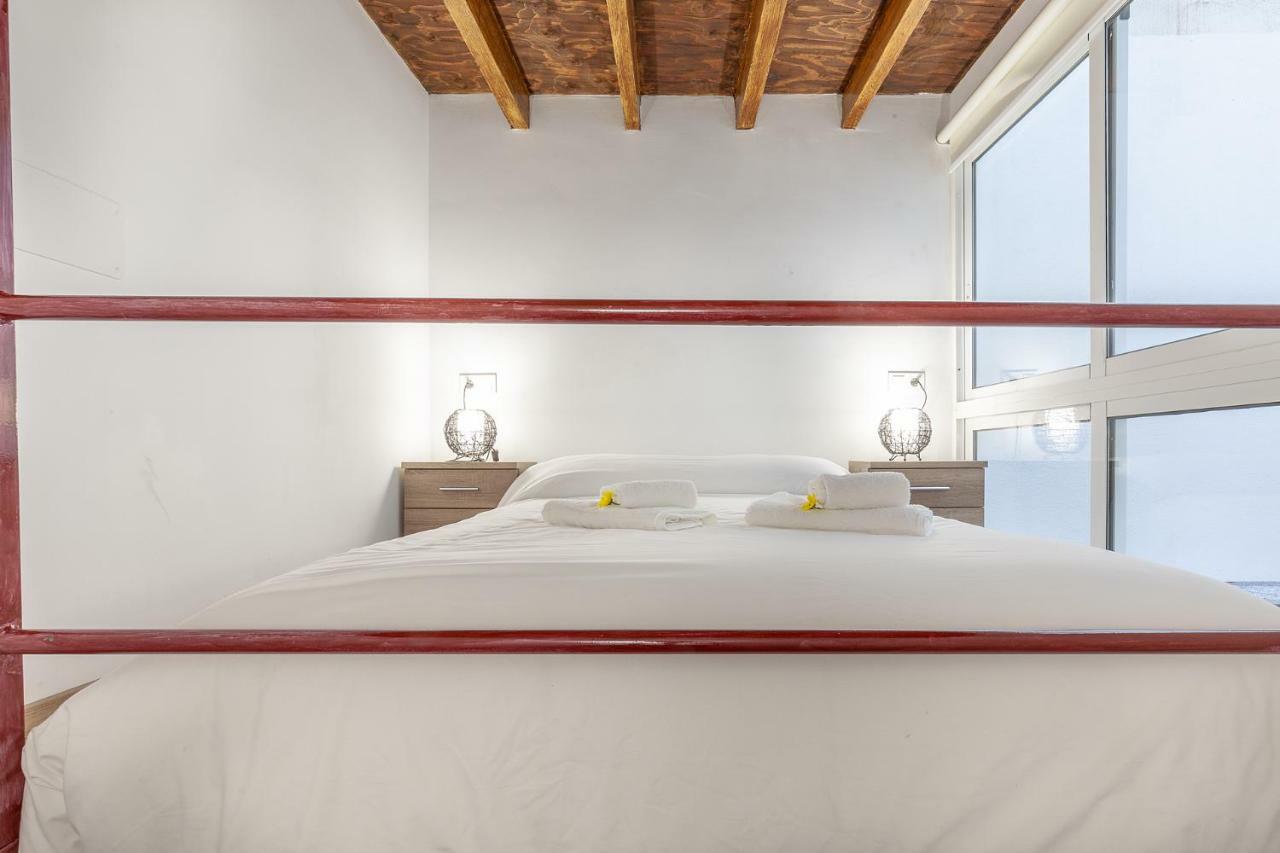 Pasaje De Amores Der - Descanso En Casa Y Vida Cultural Y Monumentos 4 Px Seville Ngoại thất bức ảnh