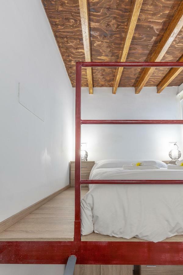 Pasaje De Amores Der - Descanso En Casa Y Vida Cultural Y Monumentos 4 Px Seville Ngoại thất bức ảnh