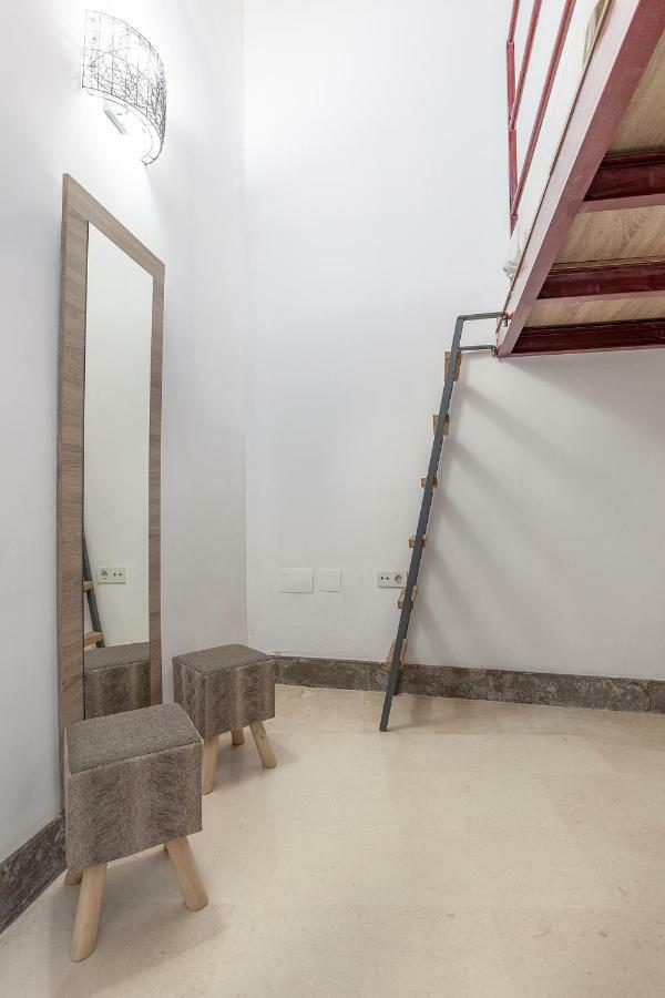 Pasaje De Amores Der - Descanso En Casa Y Vida Cultural Y Monumentos 4 Px Seville Ngoại thất bức ảnh