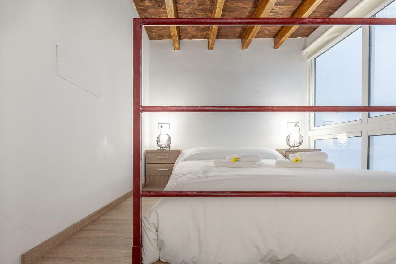 Pasaje De Amores Der - Descanso En Casa Y Vida Cultural Y Monumentos 4 Px Seville Ngoại thất bức ảnh